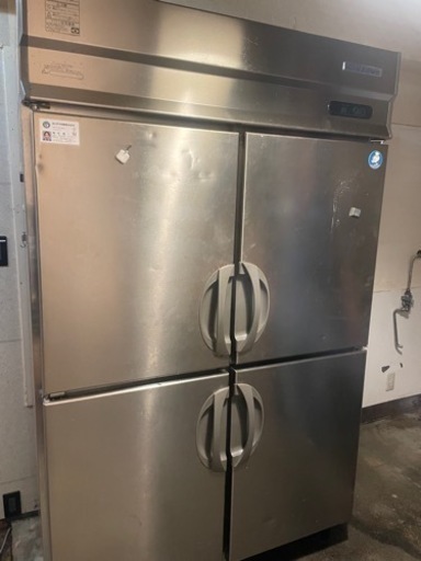業務用冷蔵庫　4ドア　847L 良品