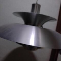 照明器具　大きめのライトの画像