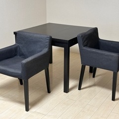 IKEAのBJURSTAシリーズの伸長式テーブルですの画像