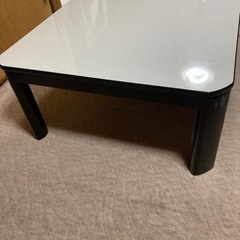 正方形の一人用こたつ