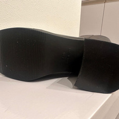 黒ロングブーツの画像