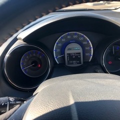 ホンダ フィットシャトルハイブリッドの画像