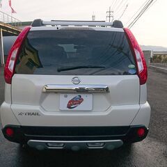 【金利０円・自社ローン可】H24年式 エクストレイル 20Xt ハイパールーフレール【車検2年付】他社でローンを断られた方も大歓迎!!【8801】の画像