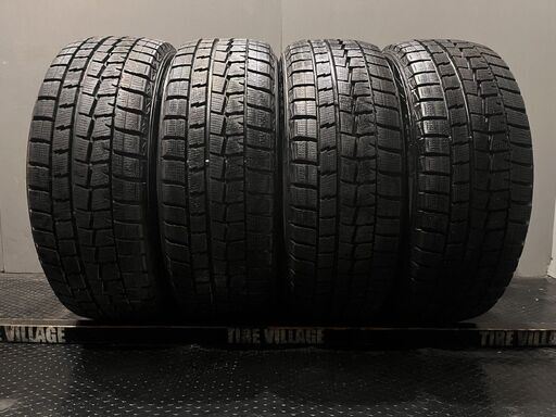 走行短め DUNLOP WINTER MAXX WM01 215/55R17 17インチ スタッドレス 4本 クラウンアスリート ヴェゼル オデッセイ等　(VTN973)