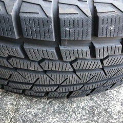 スタッドレスタイヤ＋ホイール　ハイラックスの画像