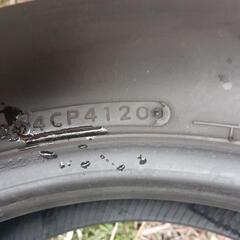 215/70R17.5の画像