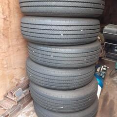 215/70R17.5