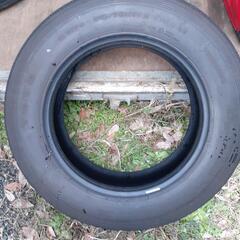 215/70R17.5の画像