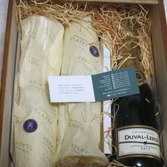 シャンパングラスの画像