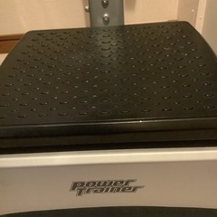 フィットネスマシーン　トレーニングマシンの画像