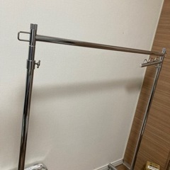 ドツシシャ　ルミナスハンガーラック　メタル　全体耐荷量85kgの画像