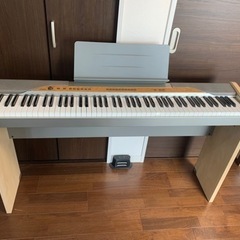 電子ピアノ