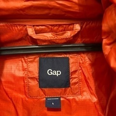 GAPのダウンジャケットの画像