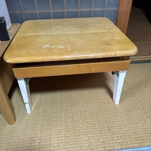珍しいパソコンデスク