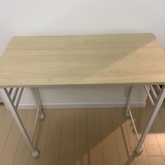 折りたたみ机