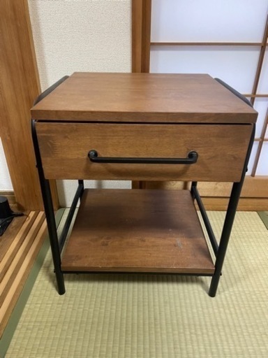ニトリサイドテーブル　ダンテ