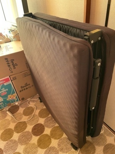 リクライニング付き折りたたみベッド シングル