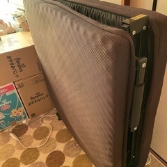 リクライニング付き折りたたみベッド シングル 