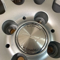 スタッドレスタイヤ　ホイール付きの画像