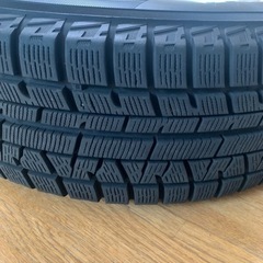 スタッドレスタイヤ　ホイール付きの画像