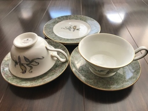 交渉中　ウェッジウッド ハミングバード ティーカップ&ソーサー ケーキ皿