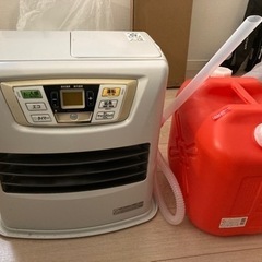 オイルヒーター(2015年製)ポリタンク、灯油(少し)を添えての画像