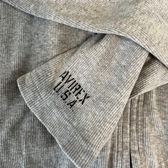 早めの取引希望値下げ中古AVIREXパーカー(グレー)の画像