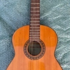 【無料】中古ギター・キャリーケース・フットレスト