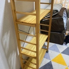 木製本棚の画像