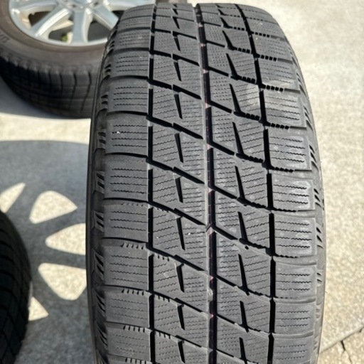 ブリヂストン　スタッドレスタイヤ215/60R16 ホイール付
