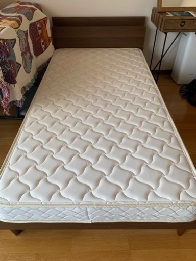 【引き取りのみ】シングルベッド＋マットレスセット