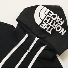 THE NORTH FACE スウェット　パーカー Sの画像