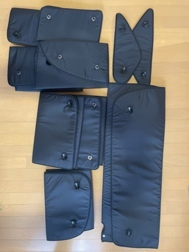 デリカD:5 サンシェード