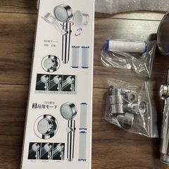【お取り置き中】新品シャワーヘッド 3 フィルター付きの画像