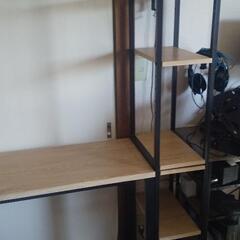 パソコンデスク 棚つきの画像