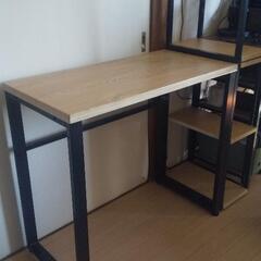 パソコンデスク 棚つきの画像