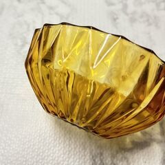  15936  SOGAGLASS ガラス小鉢　あららぎ 5個セット　昭和レトロ   ◆大阪市内・東大阪市他 5,000円以上ご購入で無料配達いたします！◆ ※京都・高槻・枚方方面◆神戸・西宮・尼崎方面◆奈良方面、大阪南部方面　それぞれ条件付き無料配送あり！            の画像