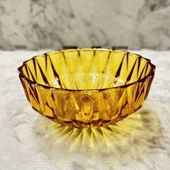  15936  SOGAGLASS ガラス小鉢　あららぎ 5個セット　昭和レトロ   ◆大阪市内・東大阪市他 5,000円以上ご購入で無料配達いたします！◆ ※京都・高槻・枚方方面◆神戸・西宮・尼崎方面◆奈良方面、大阪南部方面　それぞれ条件付き無料配送あり！            の画像