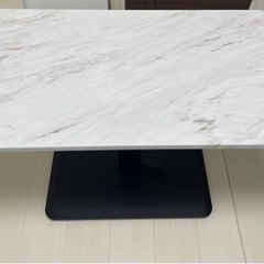 【2023年12月購入】昇降式テーブル　ホワイト　大理石の画像