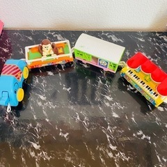トミカ プラレール 動物 