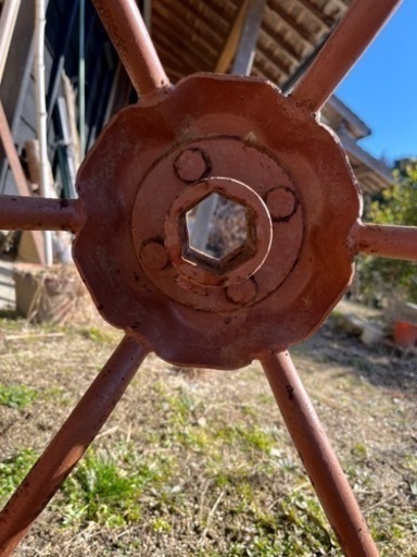 鉄車輪　湿田　沼地　クボタ　田んぼ　農業 クボタ大辞典｜建機・農機具・トラクターなど大分析！ - 工具男子新聞