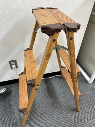 脚立　木目調　高さ80cm
