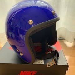 ヘルメットの画像