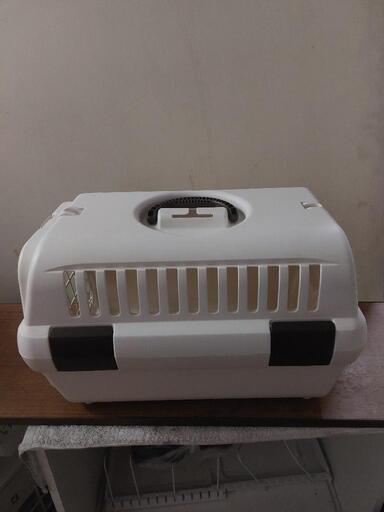 猫、子犬用持ち運びのかご