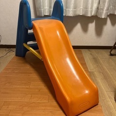滑り台の画像