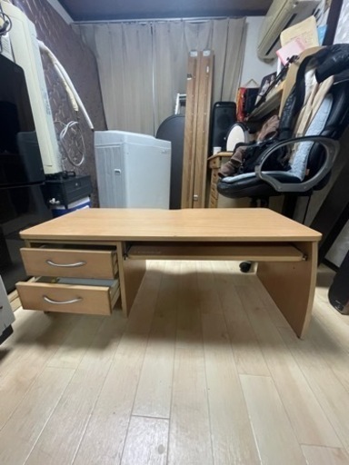 テーブル