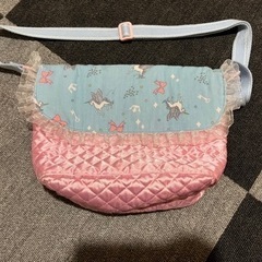 女の子　ハンドメイド品　ショルダーバッグ
