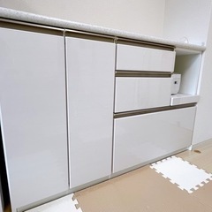 【直接引取限定】ニトリ キッチンカウンター（アルミナ2 140CT WH）の画像