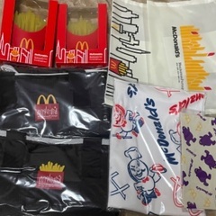 マクドマンハッタンコラボ　保冷リュック等