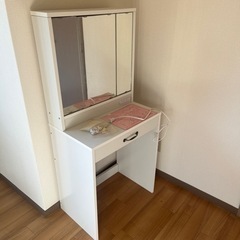 ドレッサー